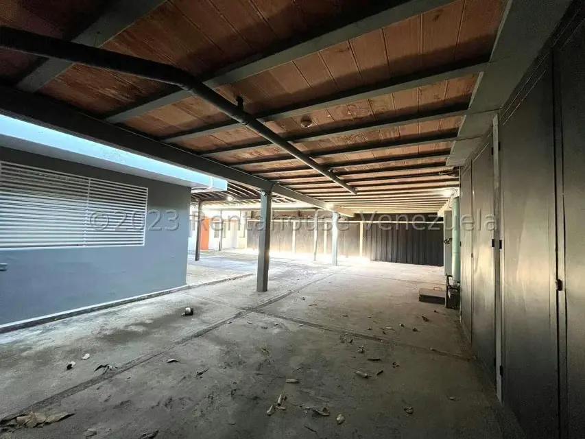 Local Comercial en Venta en Zona Oeste, Lara - 43