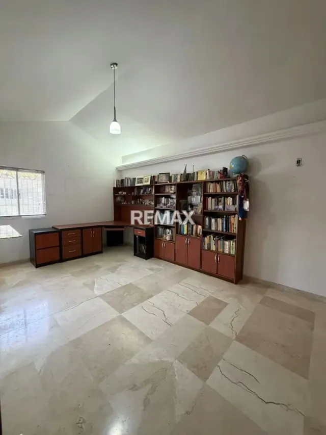 Townhouse en Venta Villa Aitana Av. Milagro Norte - 14