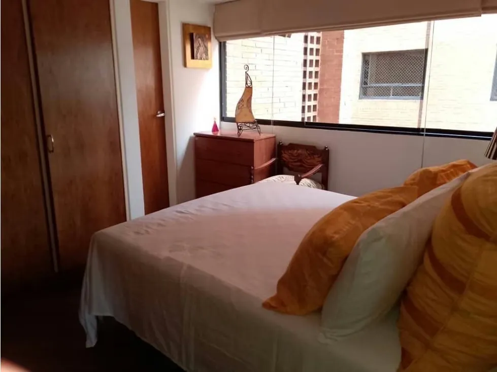 Se vende apto 78m2 2h/2b/1p Posibilidad de 2 El Rosal 4308 - 8