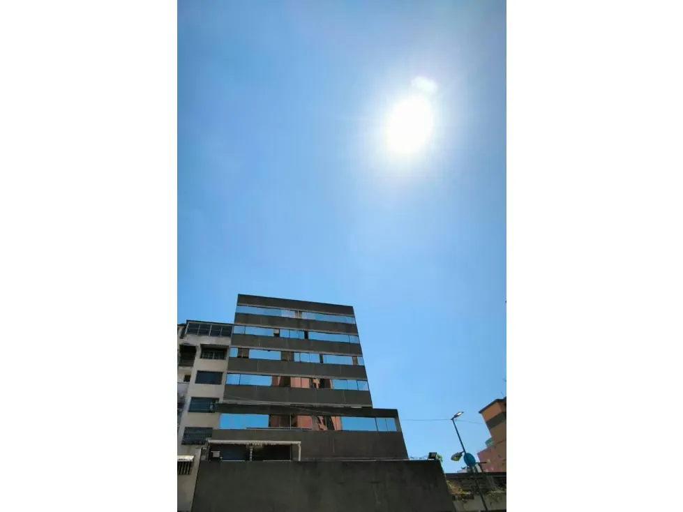 Alquilo local comercial 742m2 Chacaito 9990 - 24