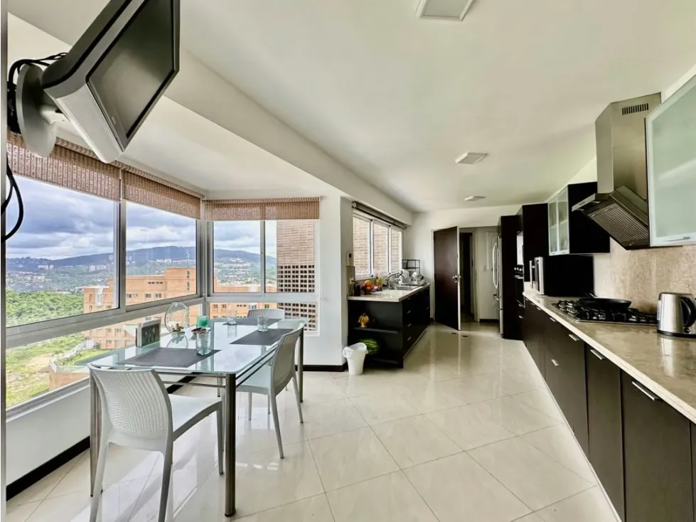Se vende apto 270m2 4h+s/5b/4p Mirador de Los Campitos - 3