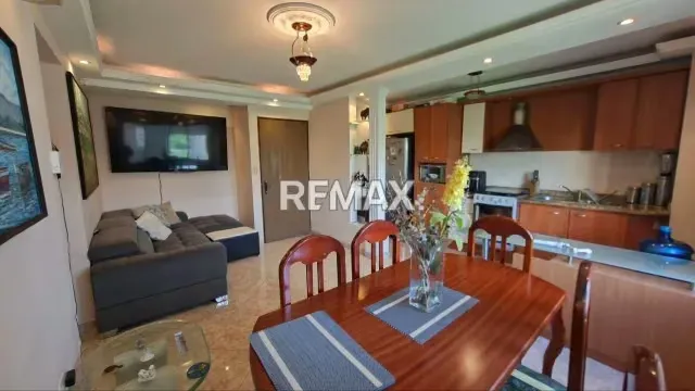 Apartamento en venta Loma de Los Mangos 78 mtrs.