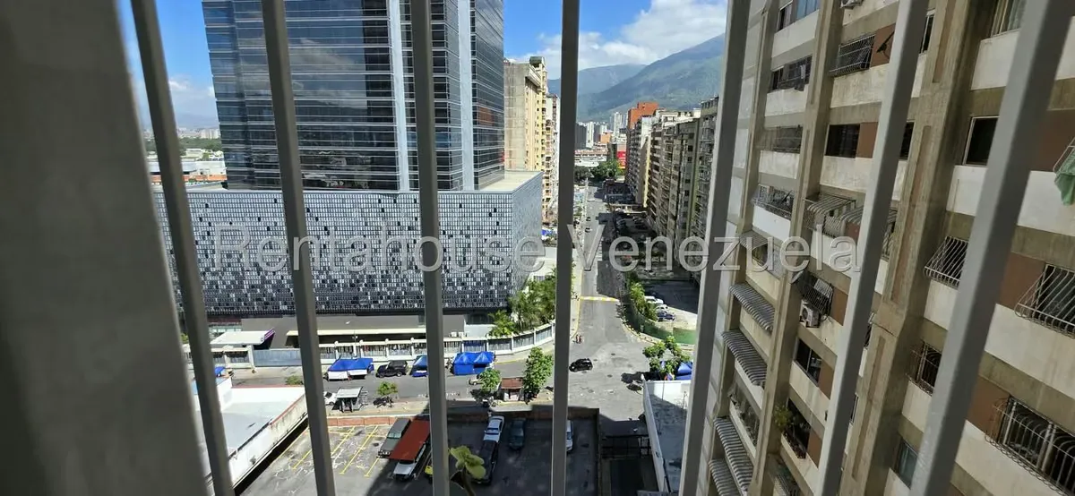Apartamento (1 Nivel) en Venta en Los Cortijos de Lourdes, Distrito Metropolitano - 24