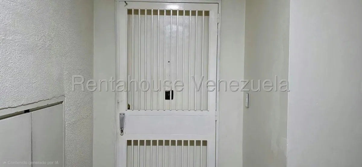 Apartamento (1 Nivel) en Venta en Los Cortijos de Lourdes, Distrito Metropolitano - 4