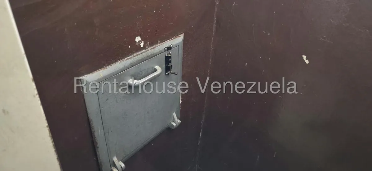 Apartamento (1 Nivel) en Venta en Los Cortijos de Lourdes, Distrito Metropolitano - 36