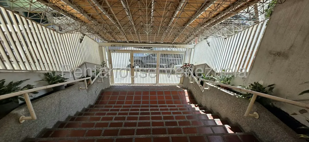 Apartamento (1 Nivel) en Venta en Los Cortijos de Lourdes, Distrito Metropolitano - 43