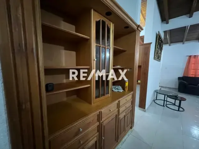 CASA EN ALQUILER - 4