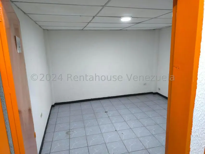 Oficina en Alquiler en Parroquia La Candelaria, Distrito Metropolitano - 9