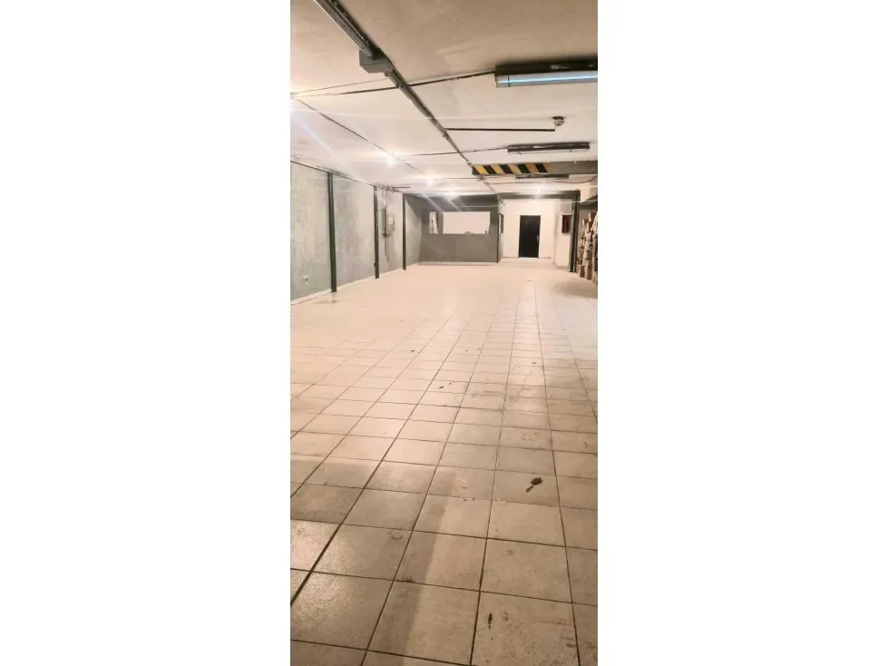 Alquilo local 900m2 El Llanito 2437 - 3