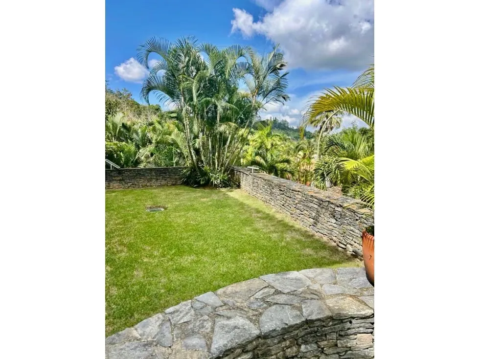 Se vende casa 480m2 4h+s/7b/4p Oripoto - 2