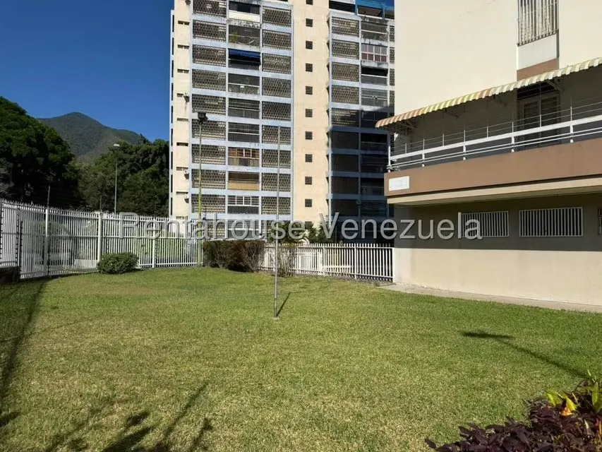 Apartamento (1 Nivel) en Venta en El Marques, Distrito Metropolitano - 3