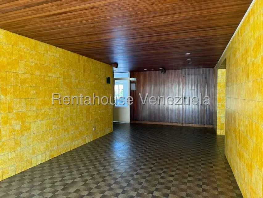 Apartamento (1 Nivel) en Venta en El Marques, Distrito Metropolitano - 5