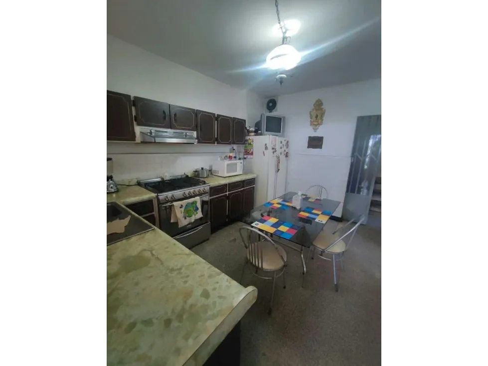 Se vende casa en calle cerrada 320m2 El Marqués 1089 - 12