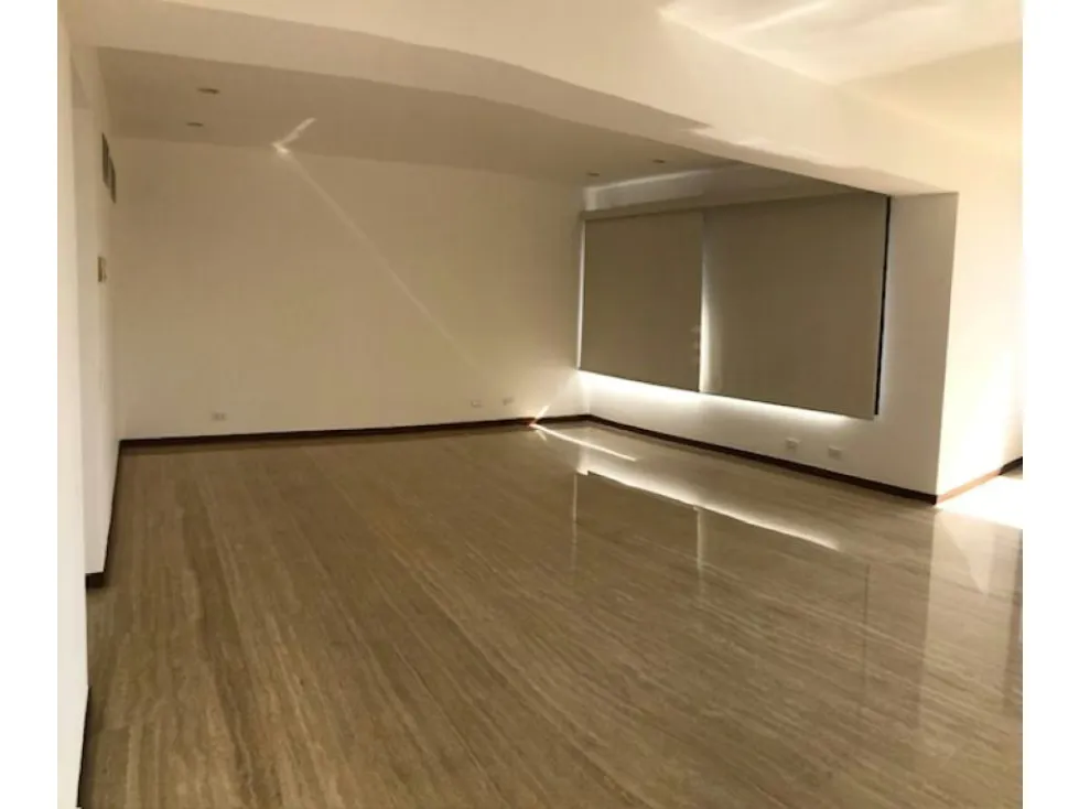 Se VND/ALQ Apto.-275m²-4H+4B-4P+1M+Vig.-Pozo-Seg.-Country Club - 13