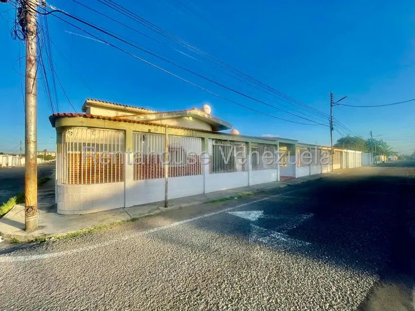 Casa (1 Nivel) en Venta en Santa Fe, Falcon - 36