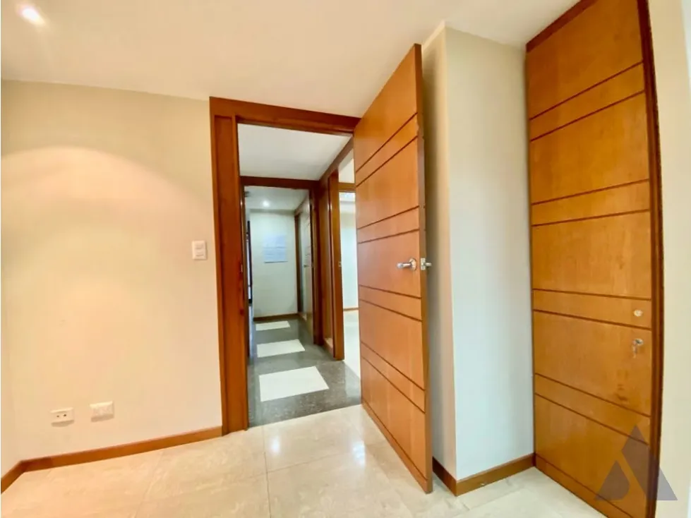 Vendo oficina 148m2 Torre Provincial Chacao 6537 - 12