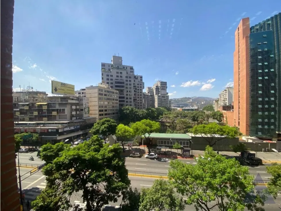 Vendo oficina 148m2 Torre Provincial Chacao 6537 - 35