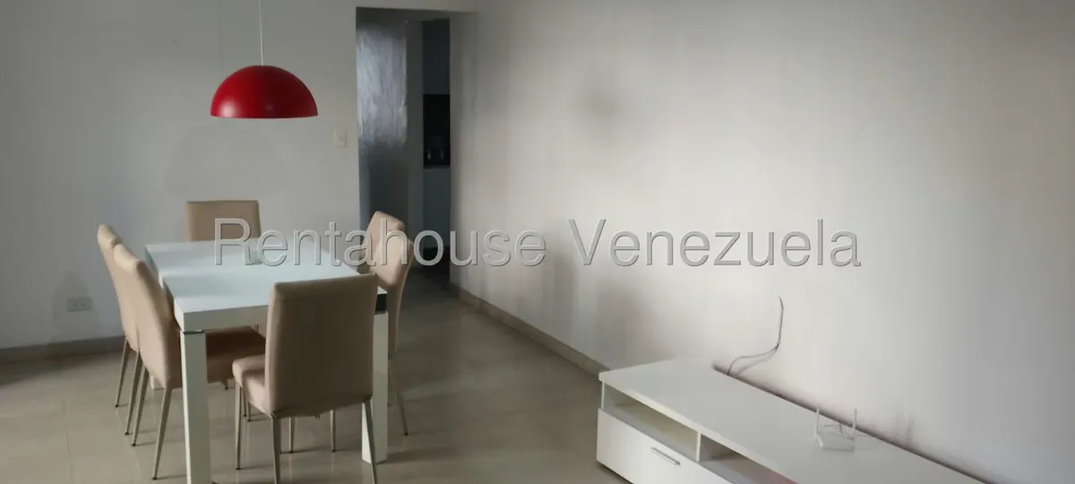 Apartamento (1 Nivel) en Alquiler en La Urbina, Distrito Metropolitano - 11
