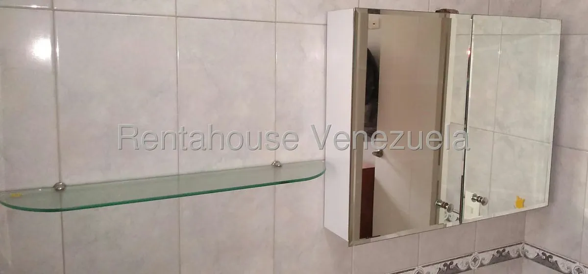 Apartamento (1 Nivel) en Alquiler en La Urbina, Distrito Metropolitano - 37