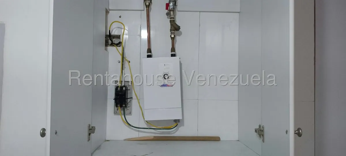 Apartamento (1 Nivel) en Alquiler en La Urbina, Distrito Metropolitano - 39