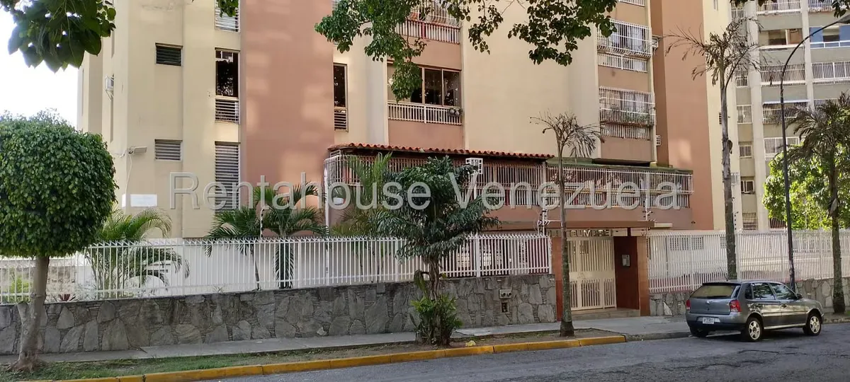 Apartamento (1 Nivel) en Alquiler en La Urbina, Distrito Metropolitano - 5