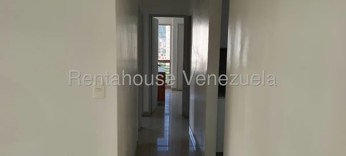 Apartamento (1 Nivel) en Alquiler en La Urbina, Distrito Metropolitano - 41