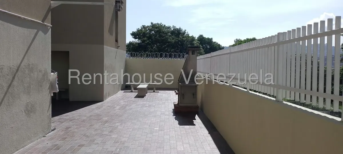 Apartamento (1 Nivel) en Alquiler en La Urbina, Distrito Metropolitano - 54