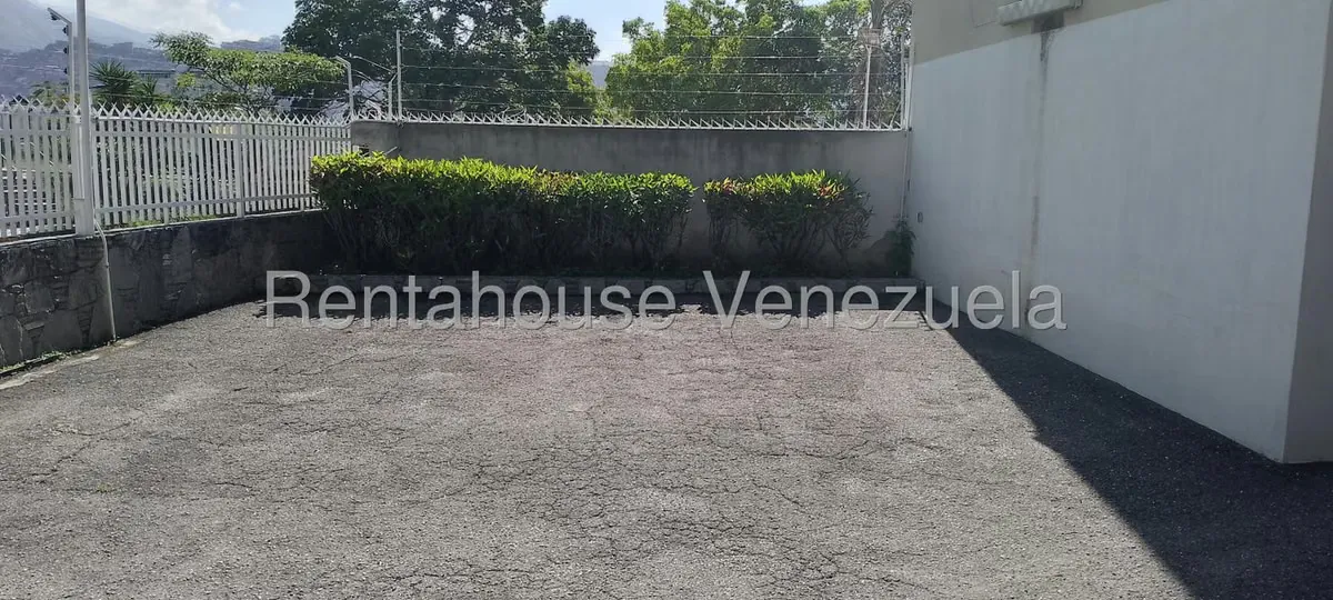 Apartamento (1 Nivel) en Alquiler en La Urbina, Distrito Metropolitano - 61
