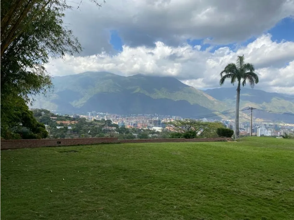 Venta/ Casa/Valle Arriba/9600 M2/ se puede dividir en 4 parcelas