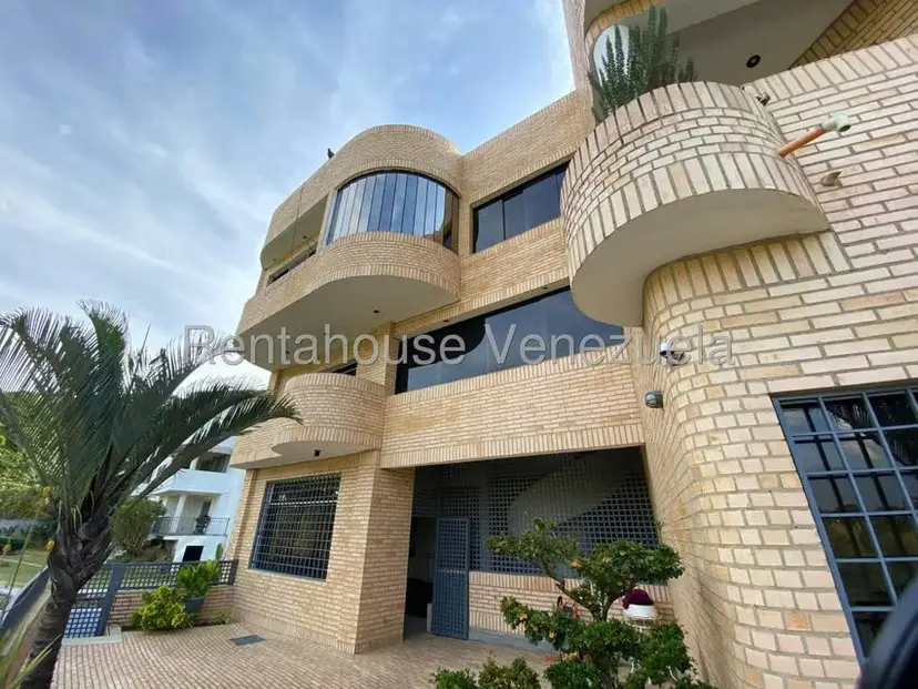 Casa (Multipes Niveles) en Venta en El Peñon, Distrito Metropolitano