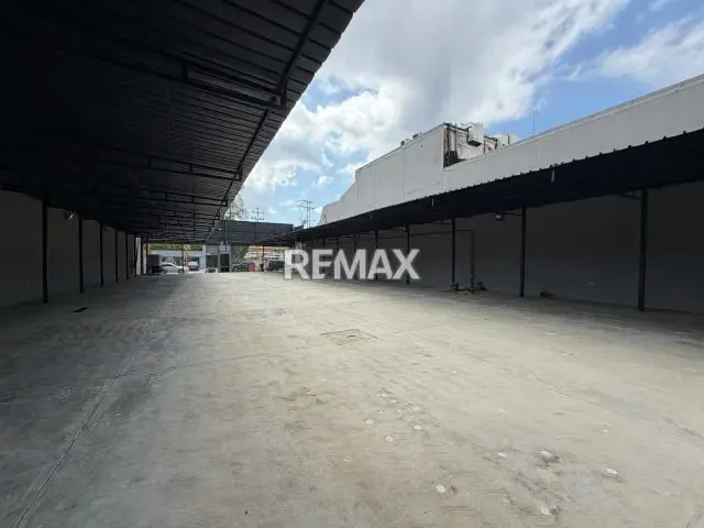 Alquiler de inmejorable Local Comercial ubicado en El Viñedo Valencia - 10