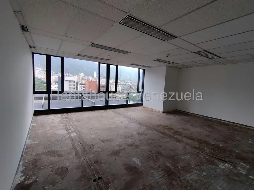 Oficina en Alquiler en Plaza Venezuela, Distrito Metropolitano - 20
