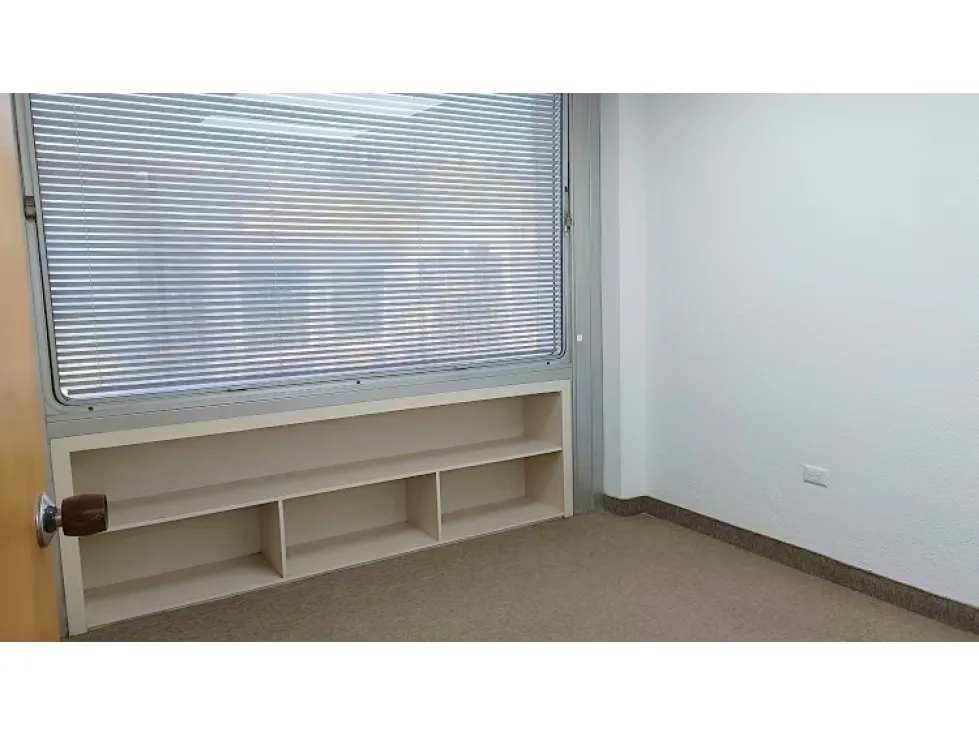 Alquilo oficina 56m2 Santa Paula 3785 - 8