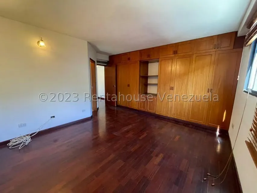 Apartamento (1 Nivel) en Alquiler en Altamira, Distrito Metropolitano - 16