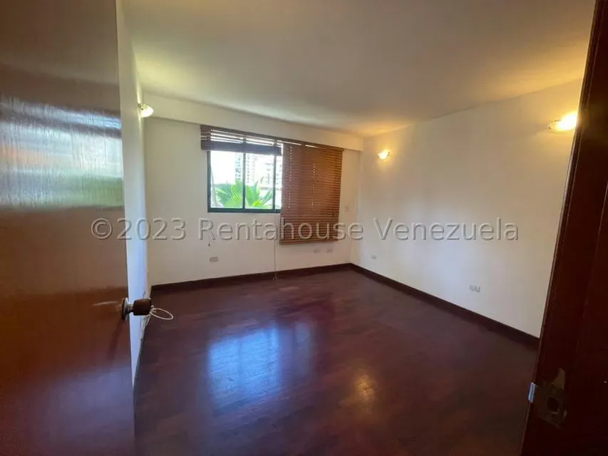 Apartamento (1 Nivel) en Alquiler en Altamira, Distrito Metropolitano - 21