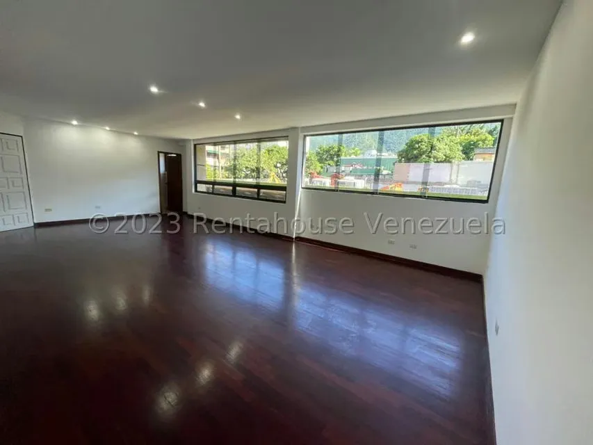 Apartamento (1 Nivel) en Alquiler en Altamira, Distrito Metropolitano - 4