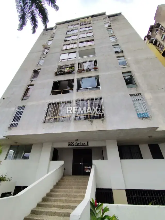 APARTAMENTO EN ALQUILER AMOBLADO Y EQUIPADO CON TODO A ESTRENAR EN PREBO, RES CECILIA