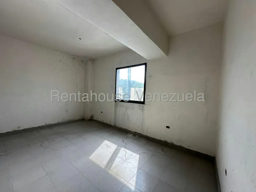 Apartamento (1 Nivel) en Venta en El Centro, Aragua - 19