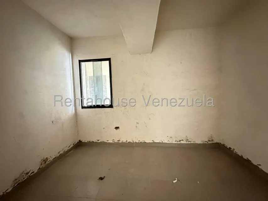 Apartamento (1 Nivel) en Venta en El Centro, Aragua - 24