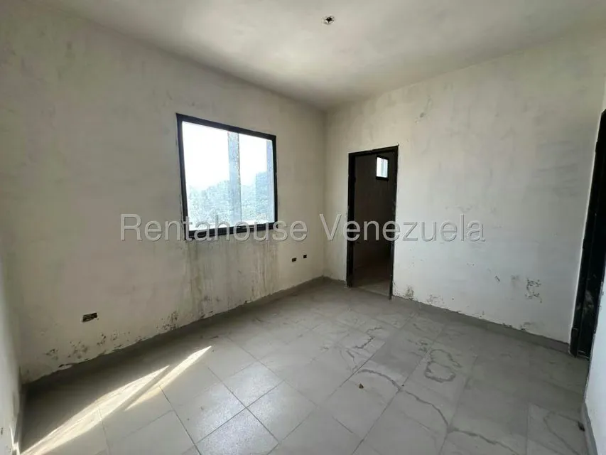 Apartamento (1 Nivel) en Venta en El Centro, Aragua - 26