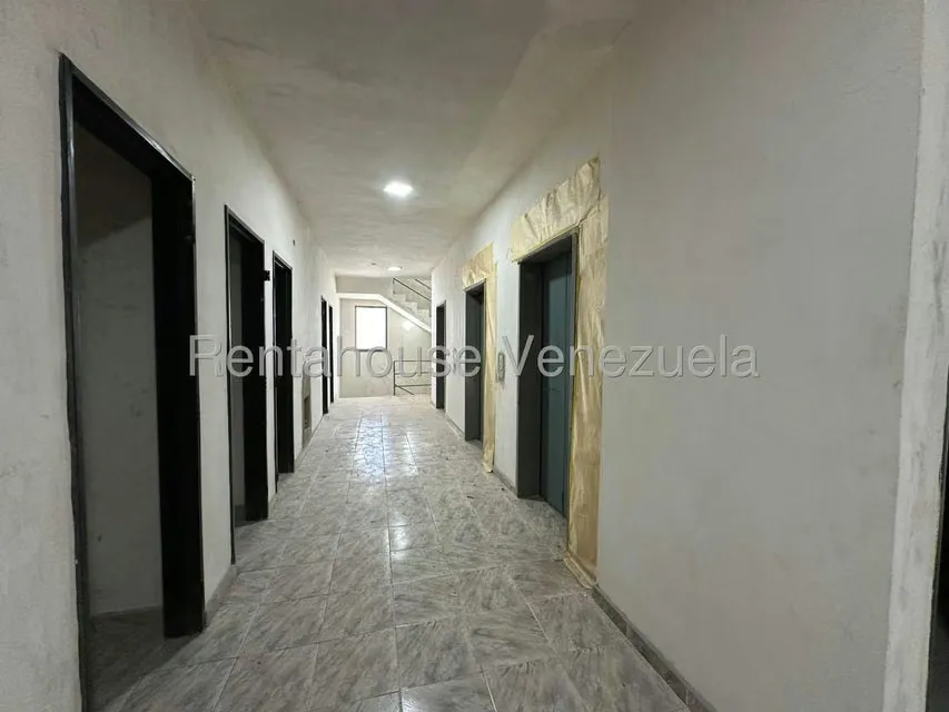 Apartamento (1 Nivel) en Venta en El Centro, Aragua - 4