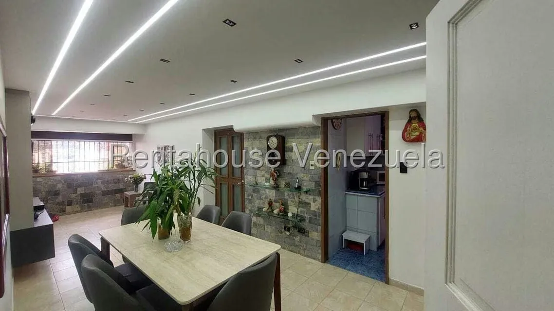 Apartamento (1 Nivel) en Venta en Parroquia San Juan, Distrito Metropolitano - 5