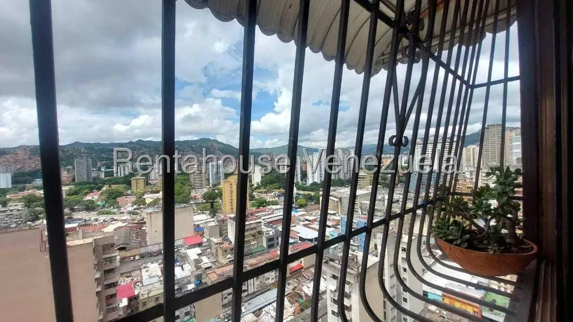 Apartamento (1 Nivel) en Venta en Parroquia San Juan, Distrito Metropolitano - 42