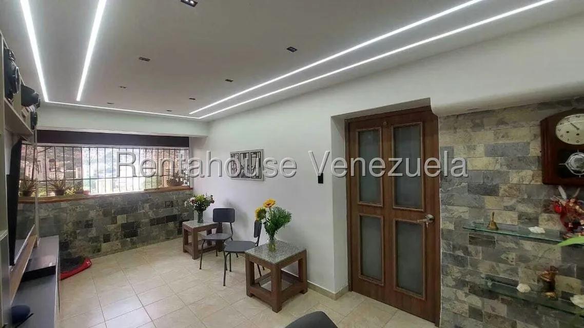 Apartamento (1 Nivel) en Venta en Parroquia San Juan, Distrito Metropolitano - 6