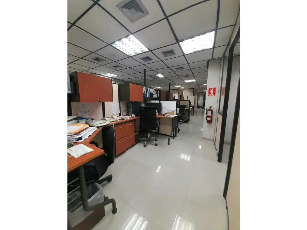 Vendo oficina 384m2 El Recreo 9367 - 11