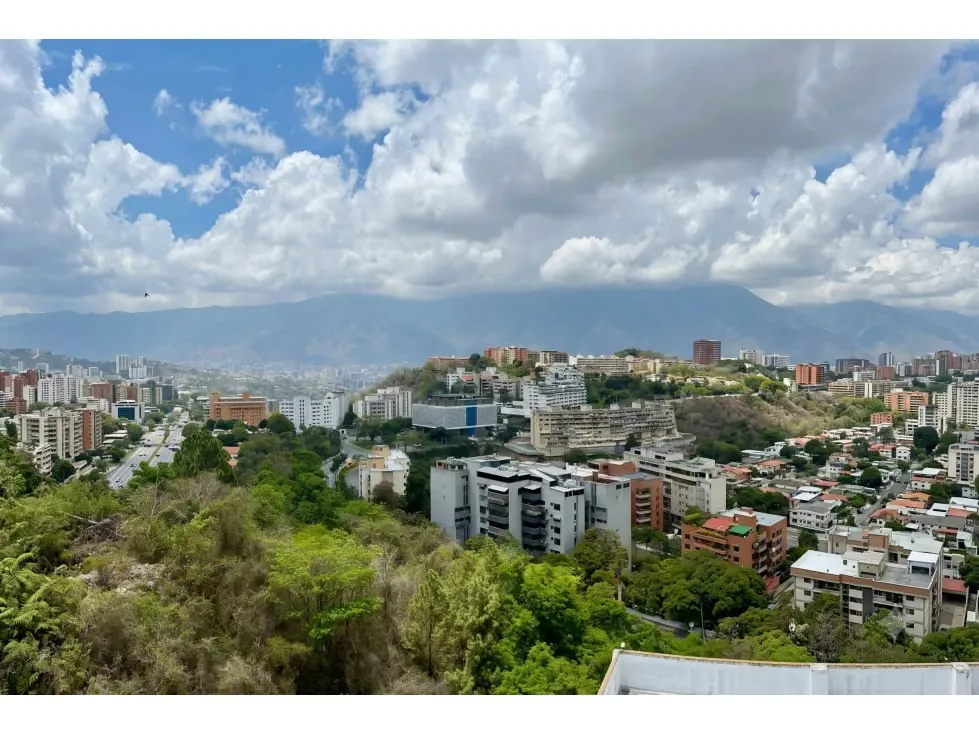 Se vende Apto 97,79m² 3h/2b/2p/ Guaicay