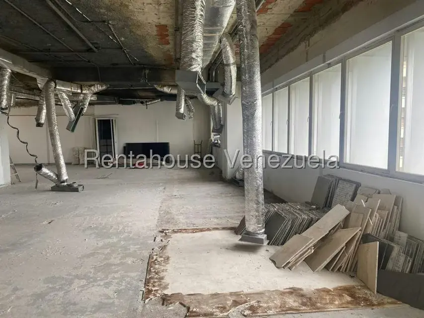 Oficina en Alquiler en Los Palos Grandes, Distrito Metropolitano