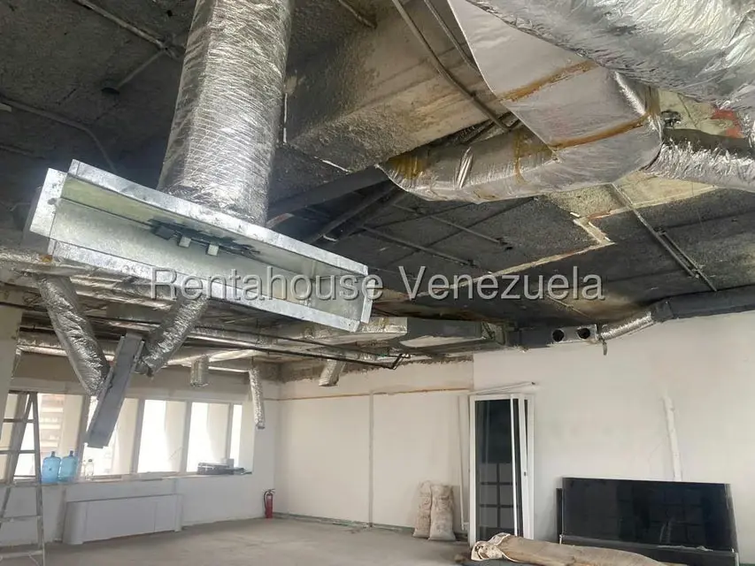 Oficina en Alquiler en Los Palos Grandes, Distrito Metropolitano - 3
