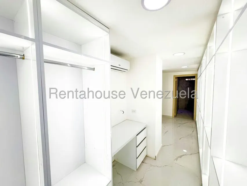 Apartamento (1 Nivel) en Venta en Caurimare, Distrito Metropolitano - 35