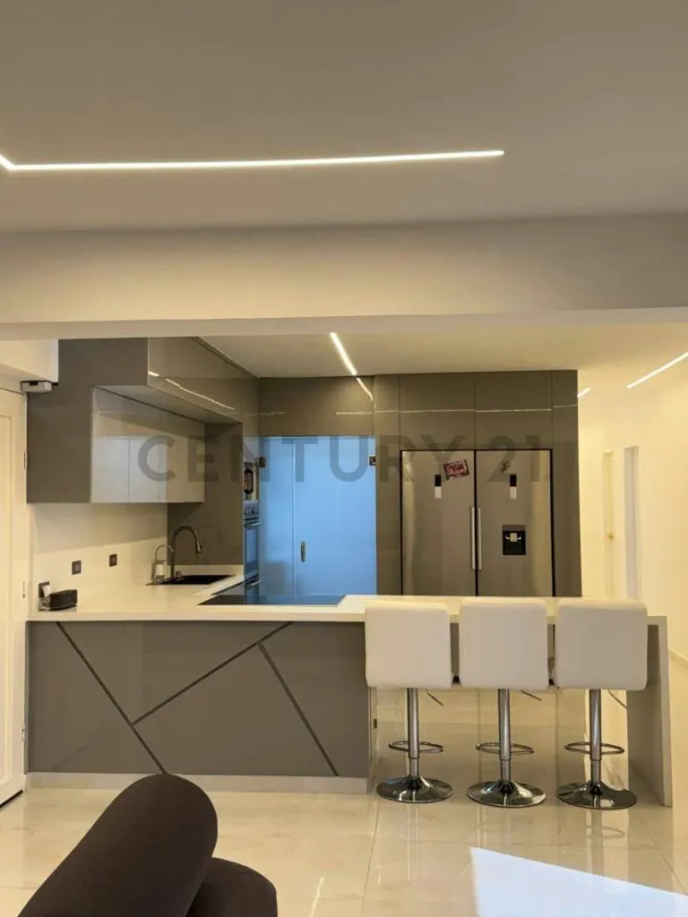 Moderno apartamento con acabados de lujo en Nicole Suites, Lechería - 2